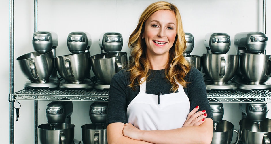 christina tosi在momofuku milk bar的厨房内